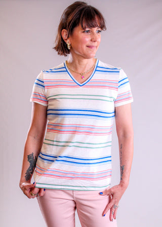 Charlie B Short Sleeve V Neck Printed Linen Tee