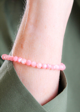 Kendra Scott Sylvia Bracelet in Pink Chalcedony detail view - Fashion Crossroads Inc.