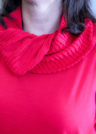 Jess and Jane Cotton Patch Pocket Tunic detail view - Fashion Crossroads Inc.