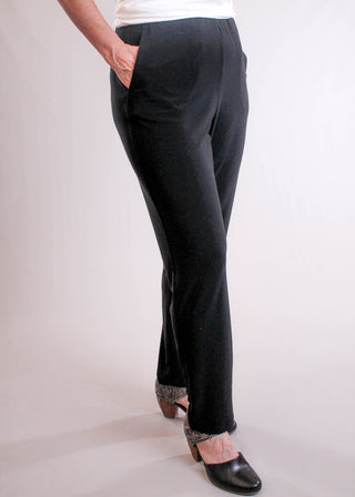 Sympli Flounce Pencil Pant side view - Fashion Crossroads Inc.