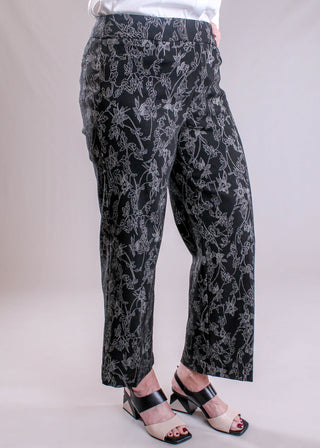 Tribal Sportswear Printed Pull On Capris front view - Fashion Crossroads Inc