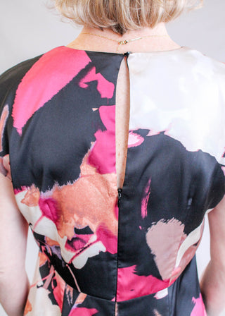 Maggy London Short Sleeve Abstract Floral Dress - Detail View - Fashion Crossroads Inc