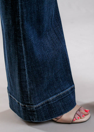 Liverpool Hannah High Rise Flare Jean with Mini Patch Pockets Hem View - Fashion Crossroads Inc